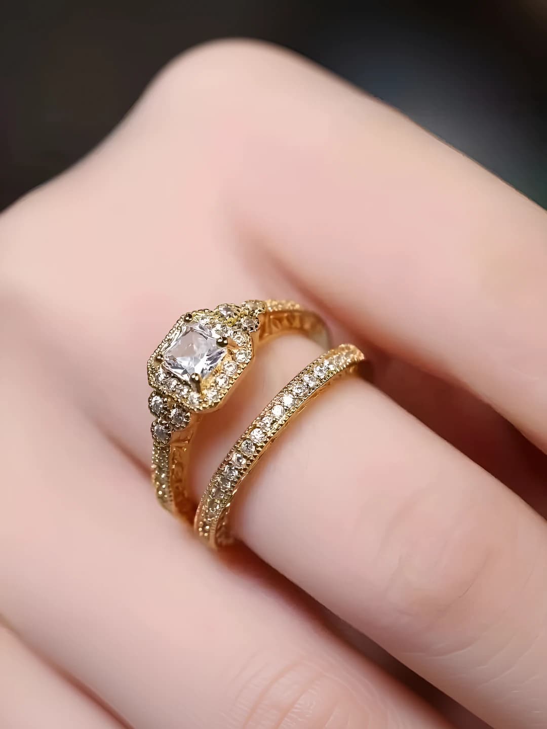 Women's zircon ring, double-layer open design, geometric shape, fashionable style, couple ring