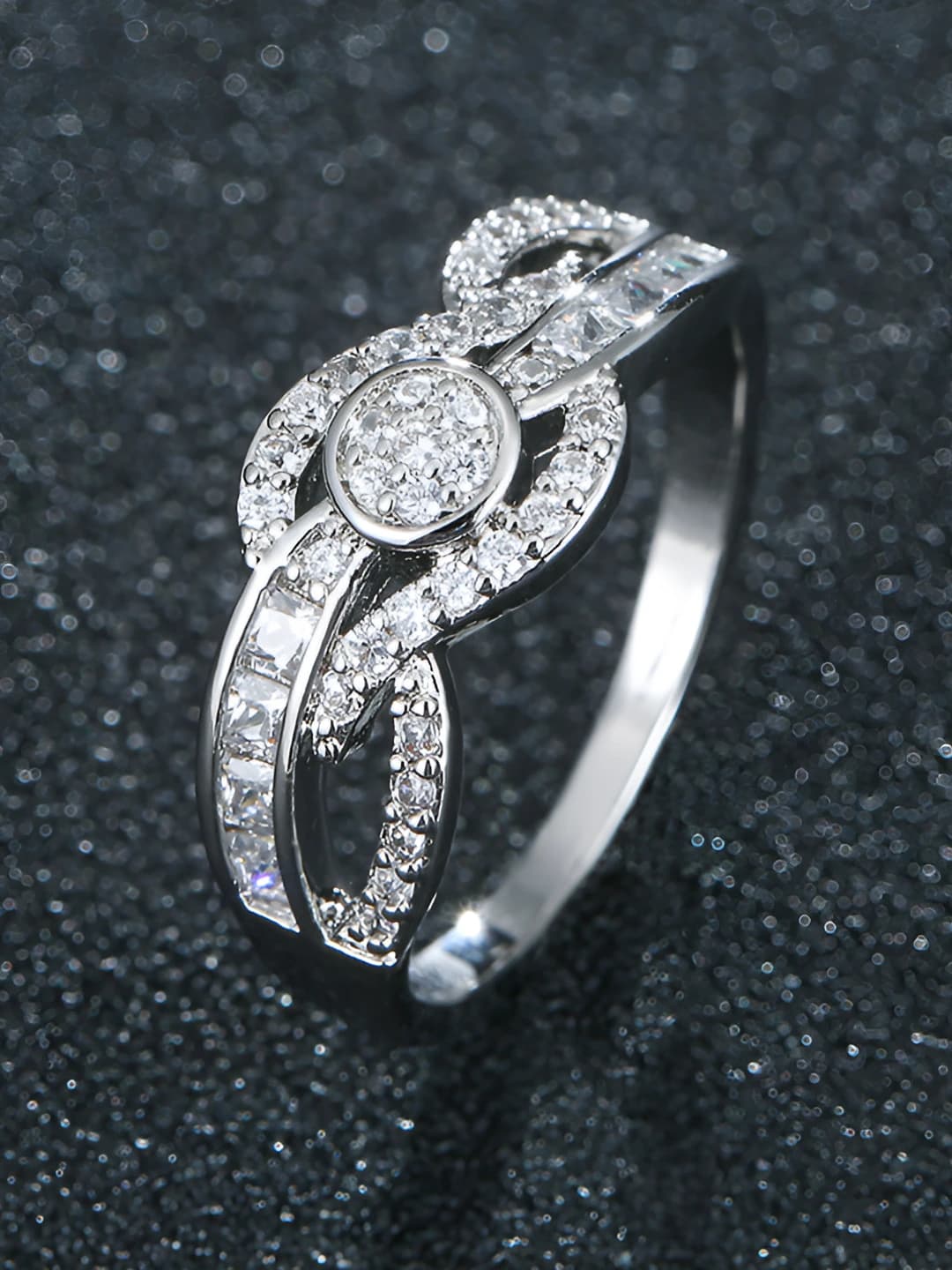 White gold ring size 7