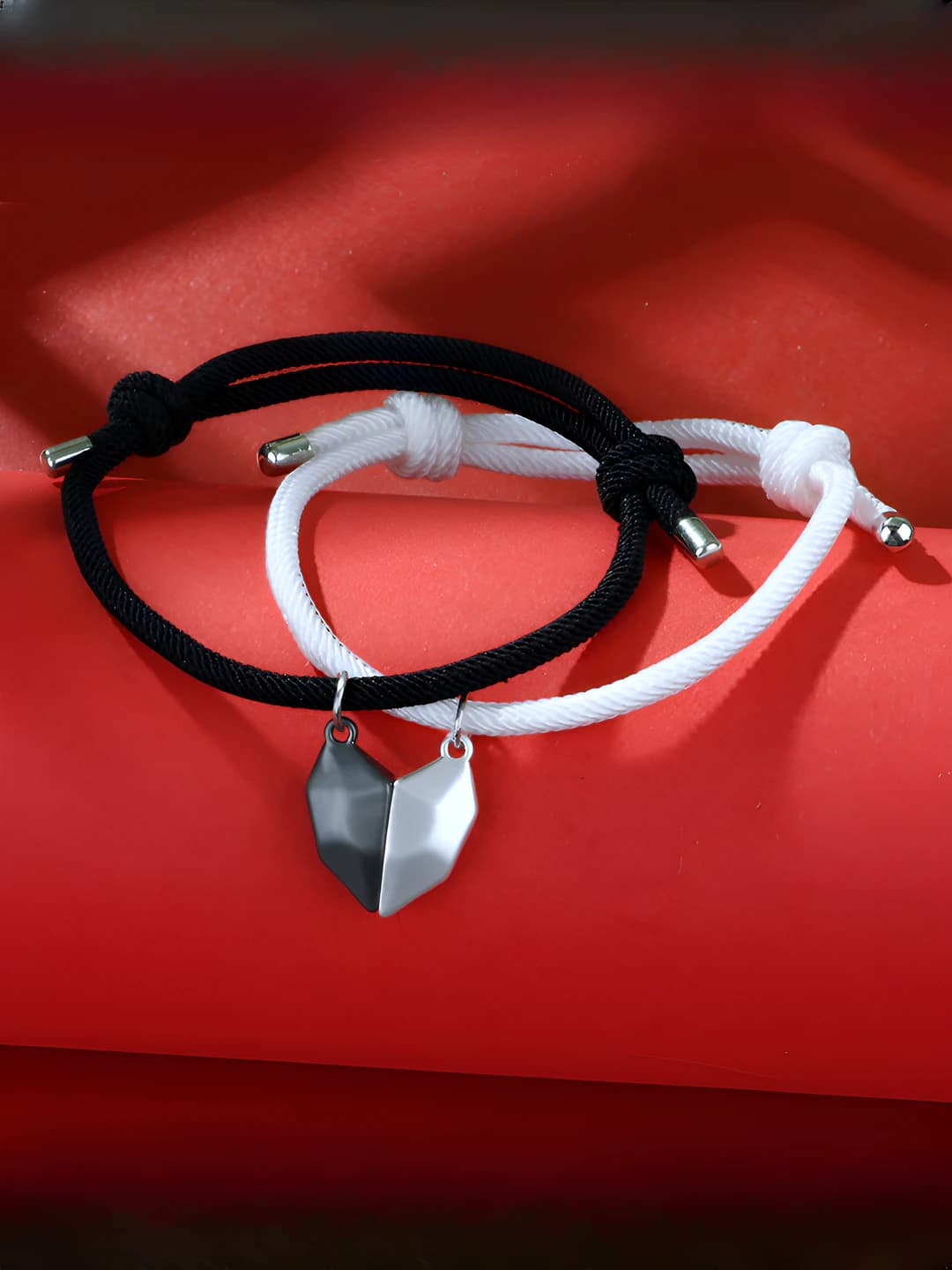 White-black, pair