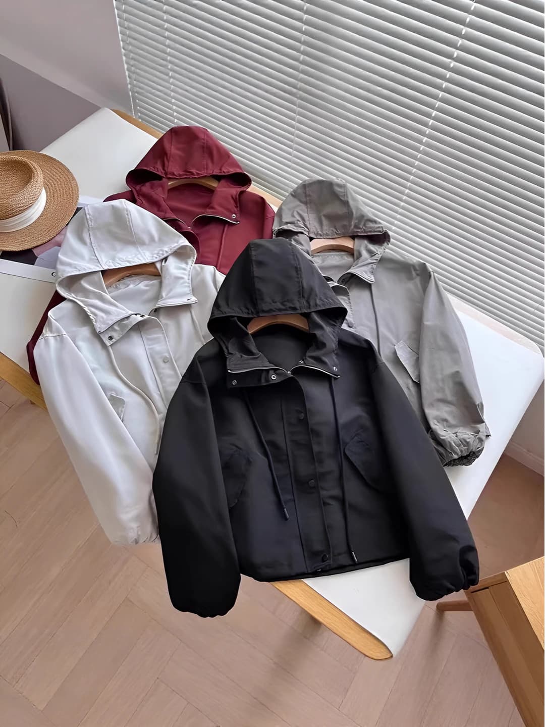 Women's light jackets and windbreakers: waterproof jacket with zip, long sleeve, loose fit, solid colour, casual style, autumn-winter