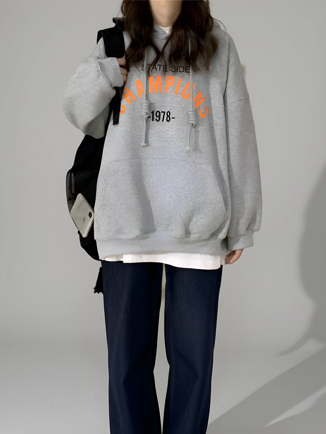 Light grey, fleece-lined