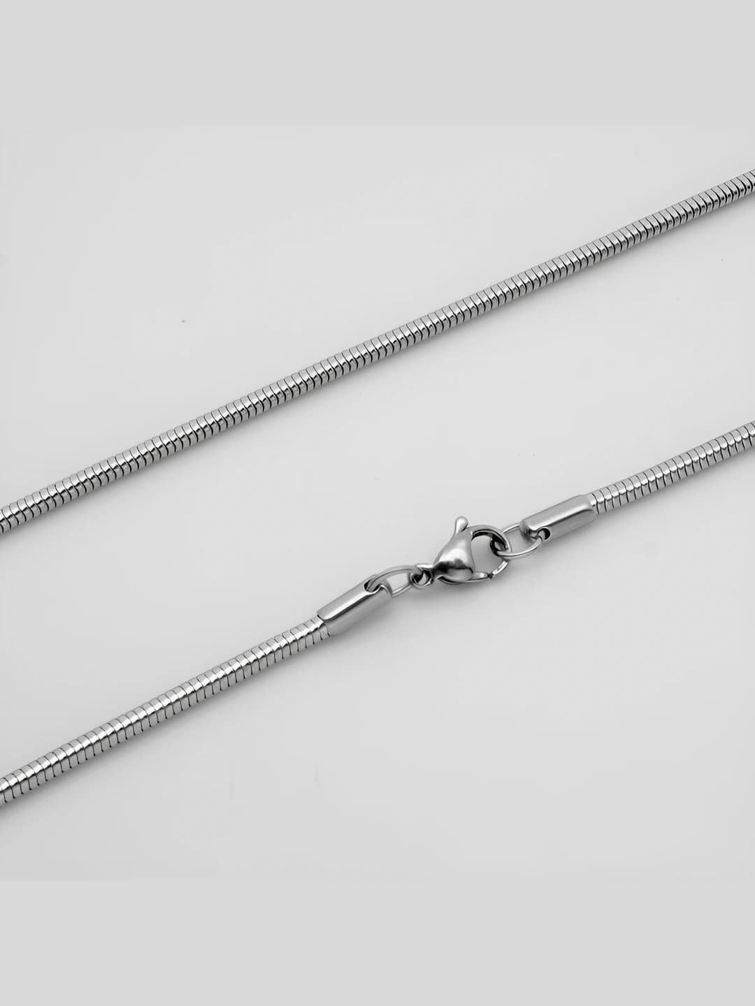 Aylana ilon suyak po'lat rang 0.9MM