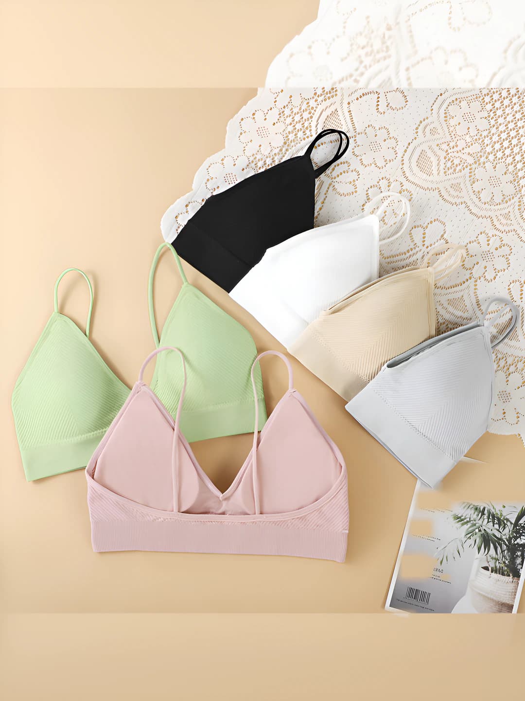 Women's seamless ribbed V-neck triangle cup bra