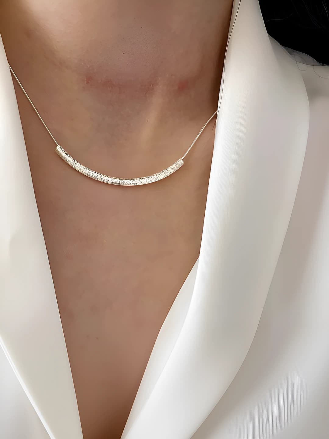 Women's snake bone chain necklace in simple style