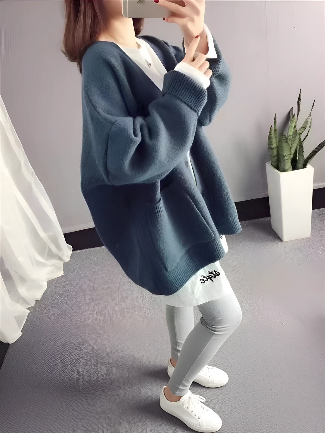 Тёмно-синий