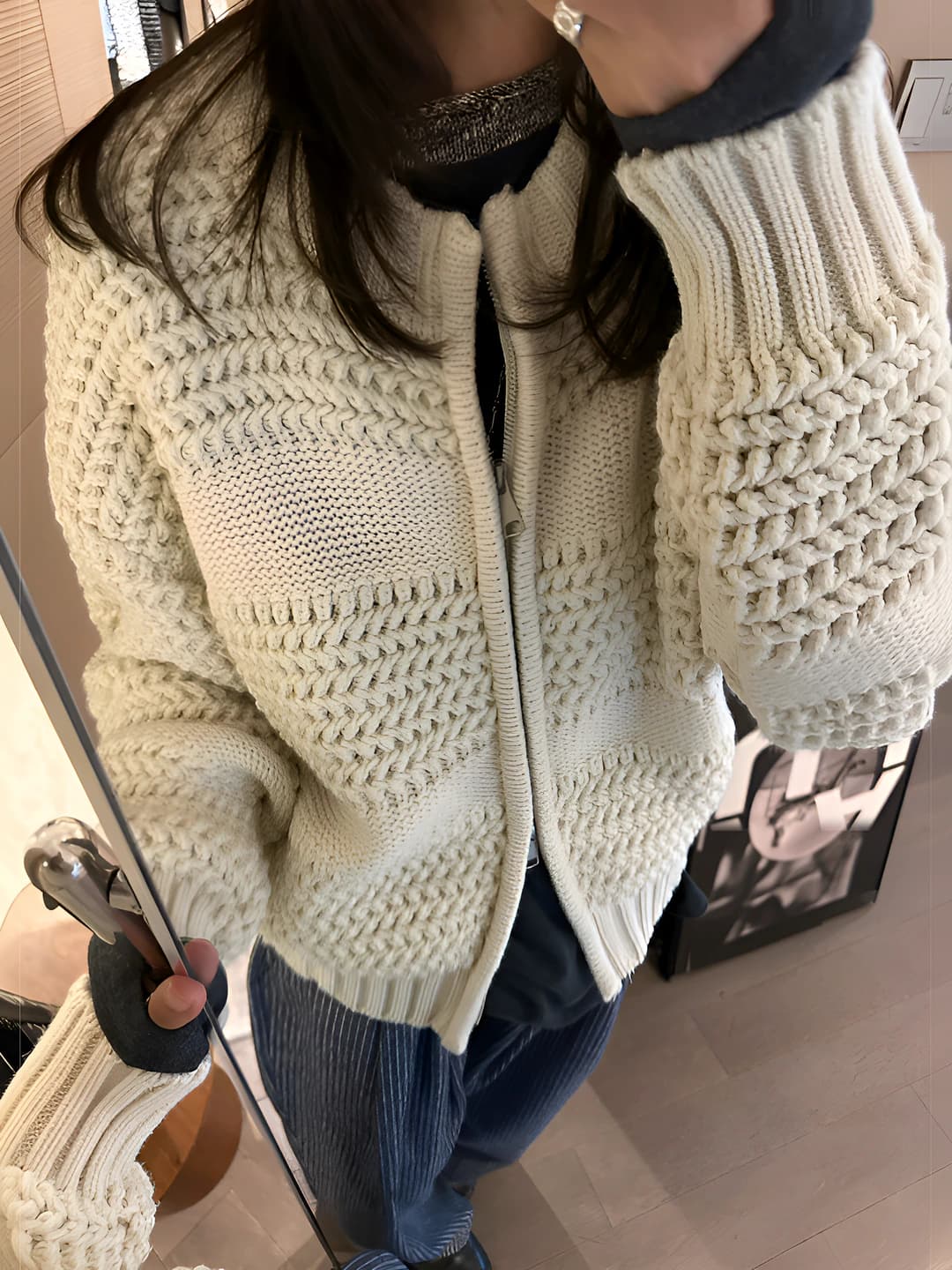 Ayollar uchun retro qalinlashtirilgan fermuarli trikotaj kardigan, kuz-qish uchun, bo'sh (oversize) kesim, uzun yeng, dumaloq yoqa, bir rangli