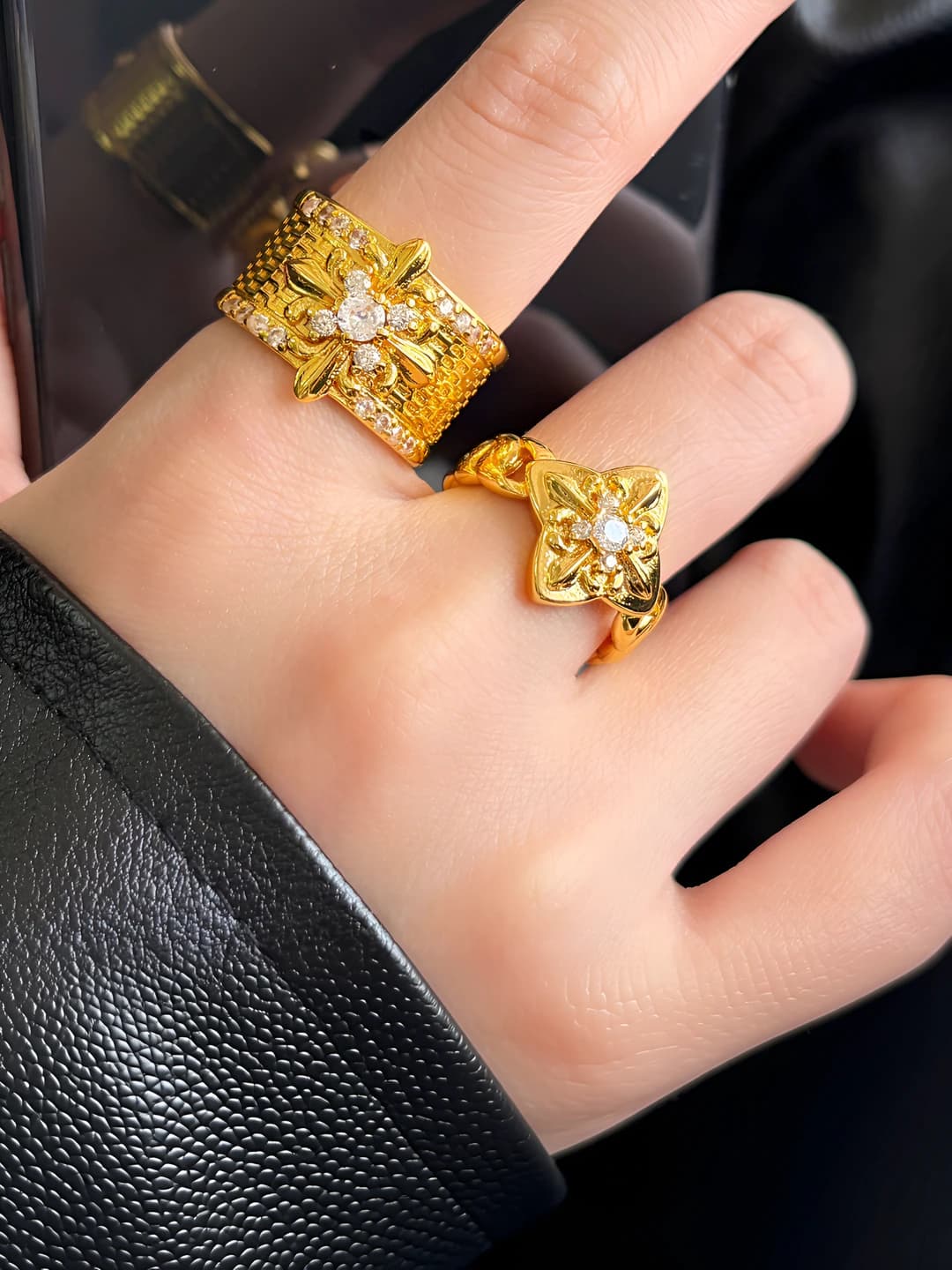 Open gold ring for women, light luxury style, diamond design element