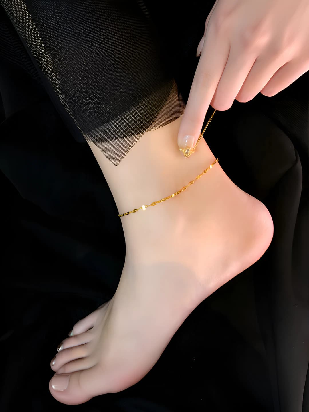 Women's thin 18k gold color titanium steel ankle bracelet, non-fading, rhombus shape, simple style