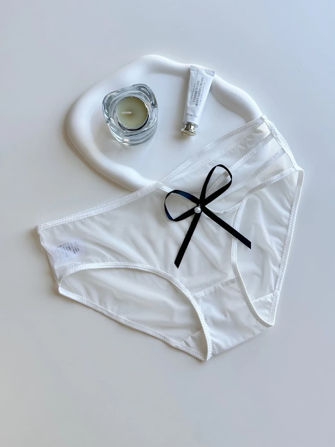 White (with lining)