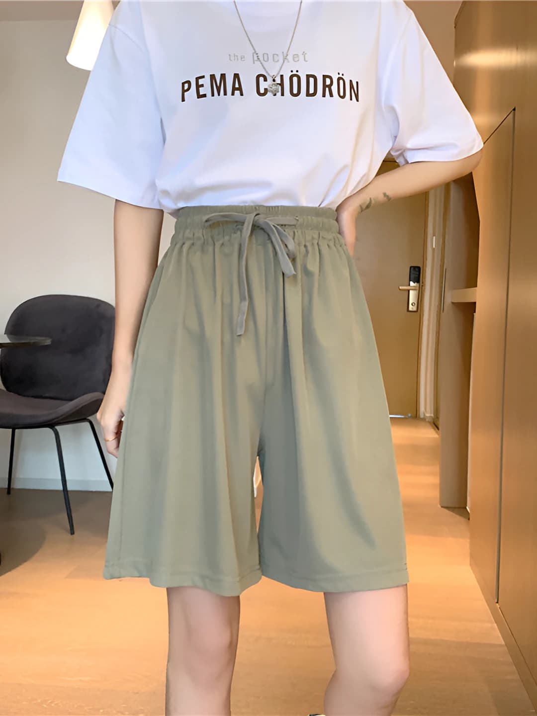 Women's summer casual shorts, ice-silk fabric, high waist, loose fit, plus size, thin, OL style