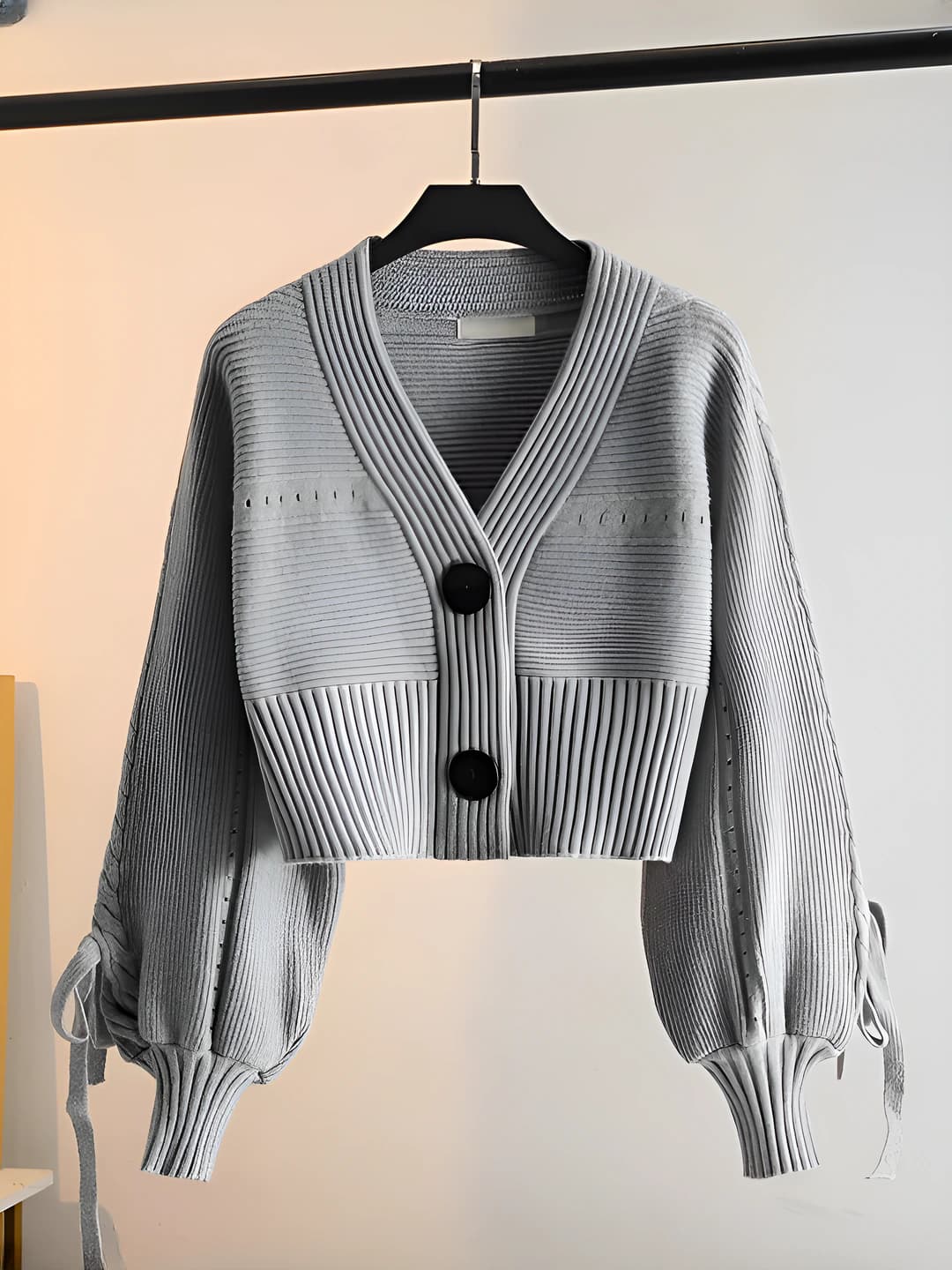 Women's knit cardigan, spring-autumn, solid colour, slim fit, V-neck, long sleeve, cropped, slimming, petite