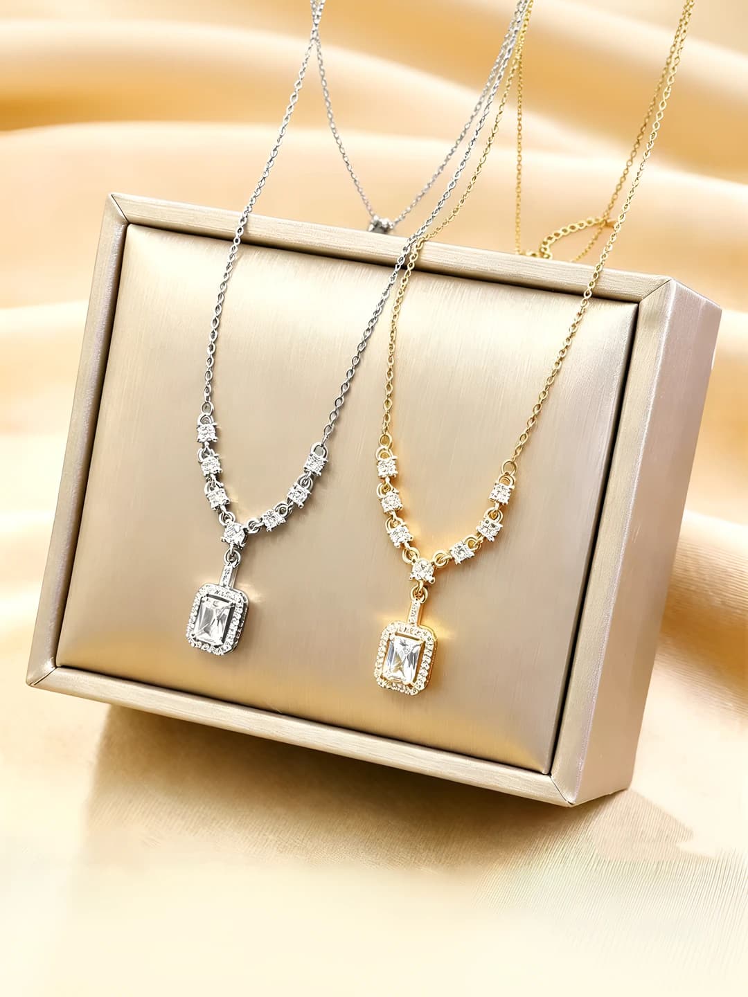 Women's titanium steel chain necklace with square pendant, zircon inlay, light luxury style, non-fading