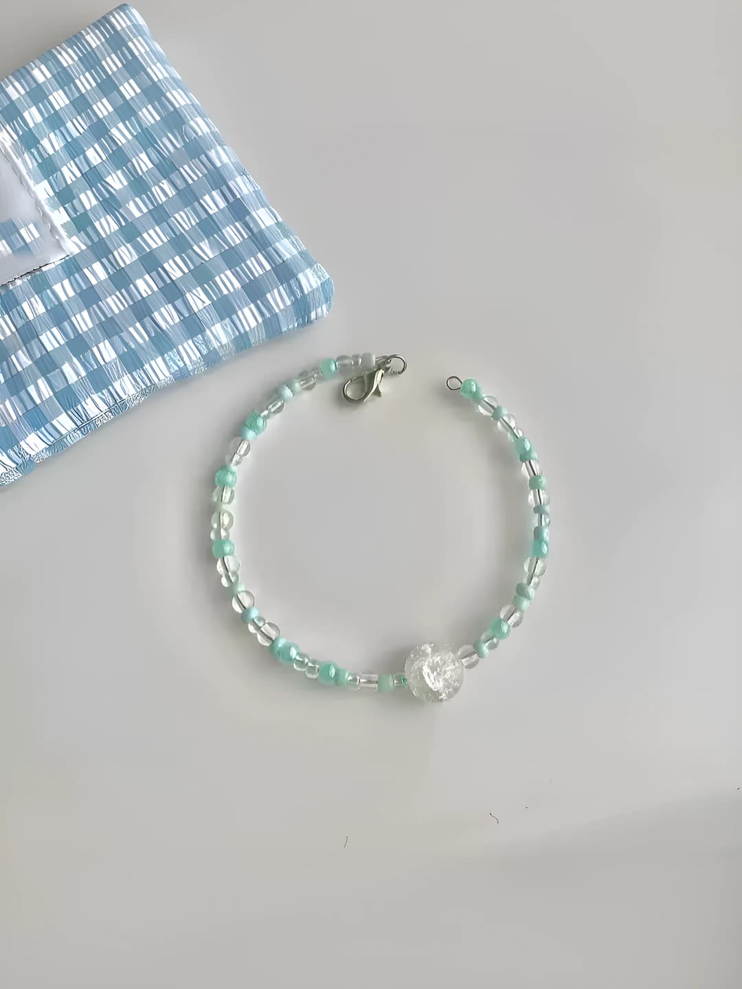 Mint rangli zanjir