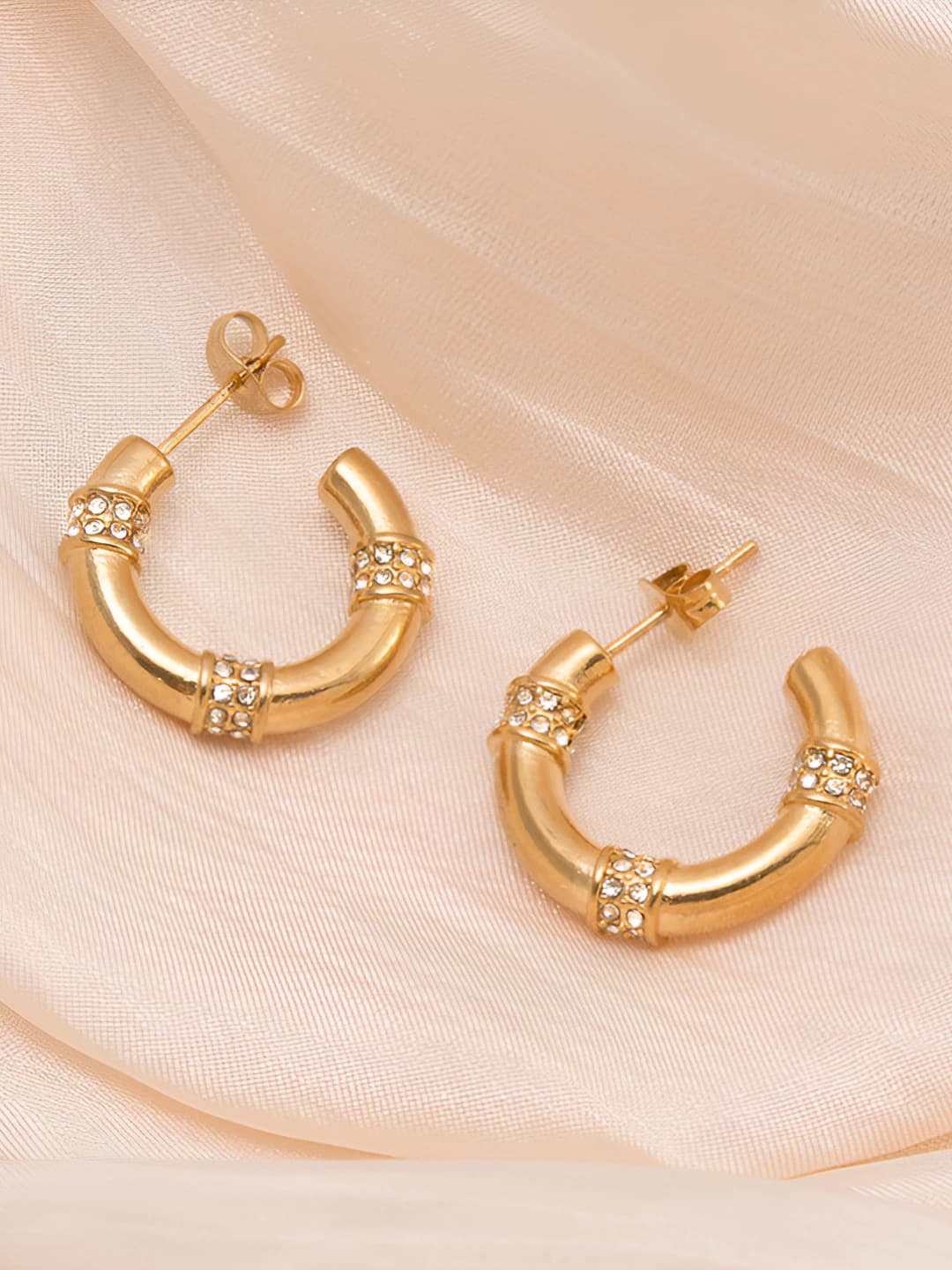Women's stainless steel stud earrings with 18K gold plating, U-shape, rhinestone inlay, ins style