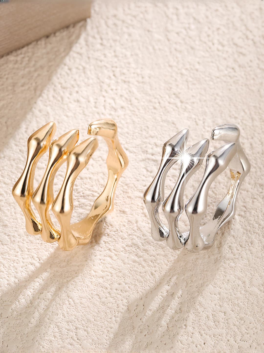Women's open ring in punk style with metal claws