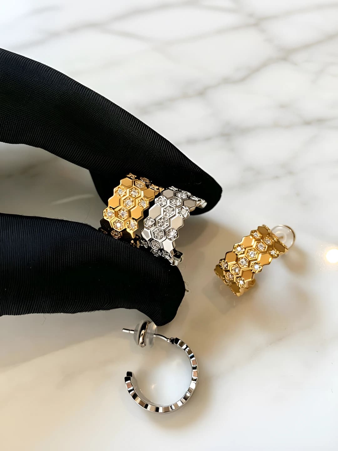 Women's gold micro-zircon honeycomb shaped cold style earrings