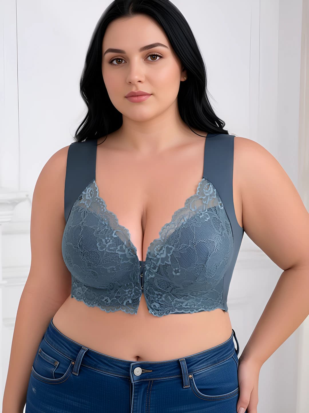 Women's plus size front closure lace bra