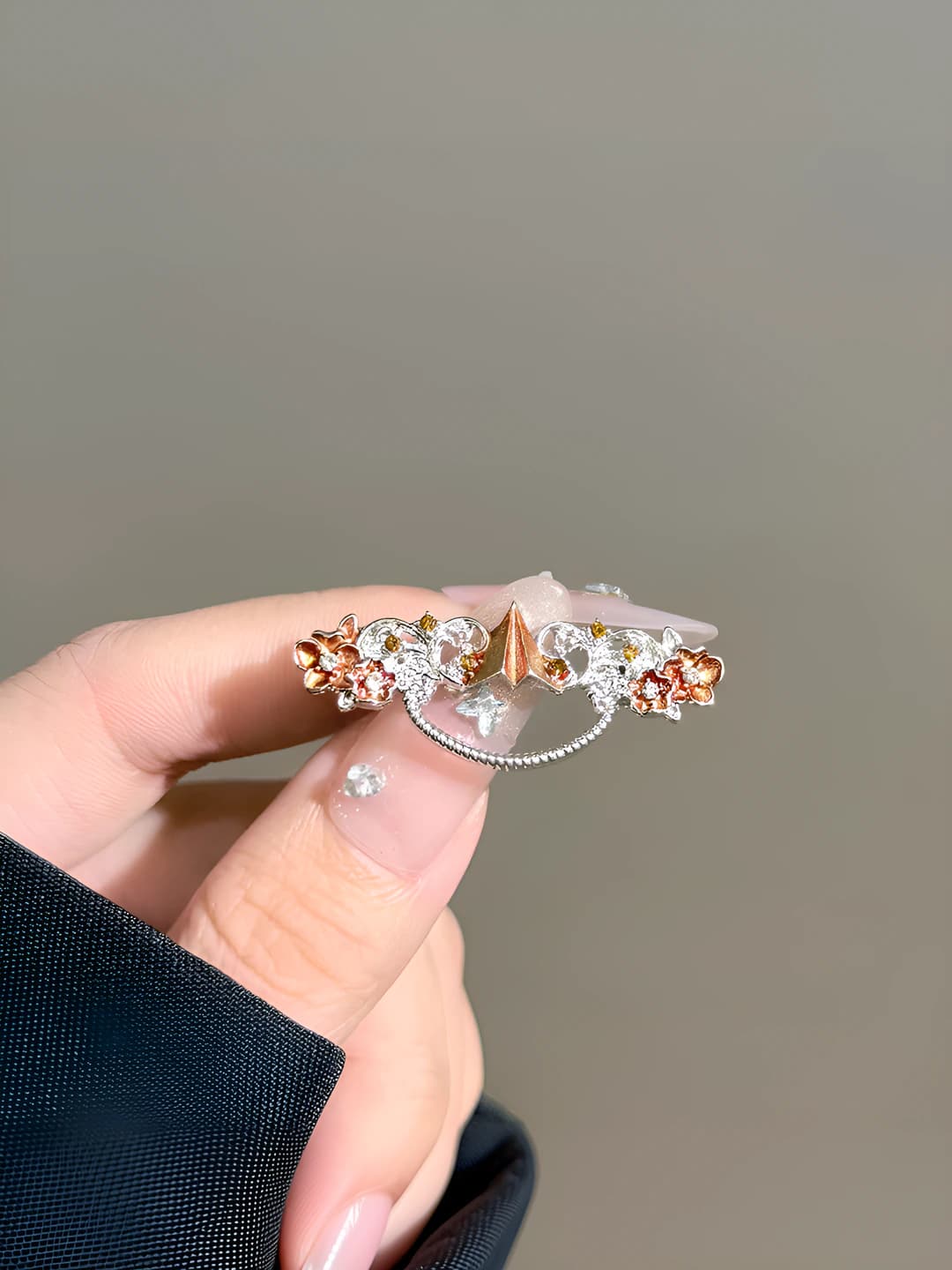 Brooch, variant 5