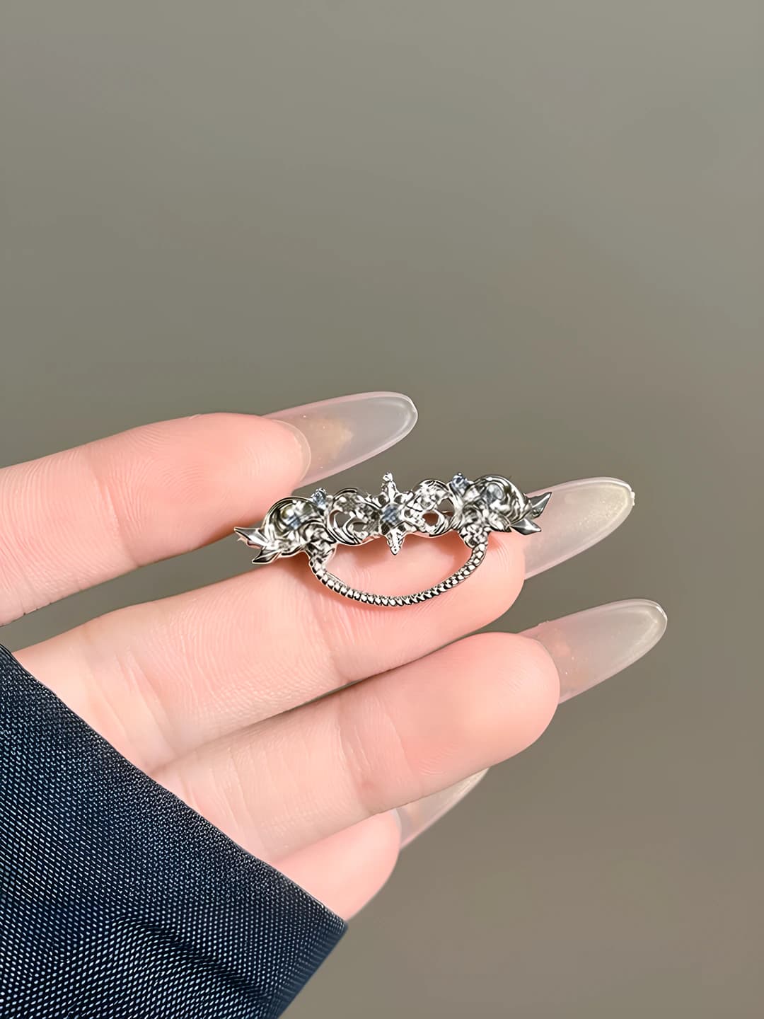 Brooch, variant 3