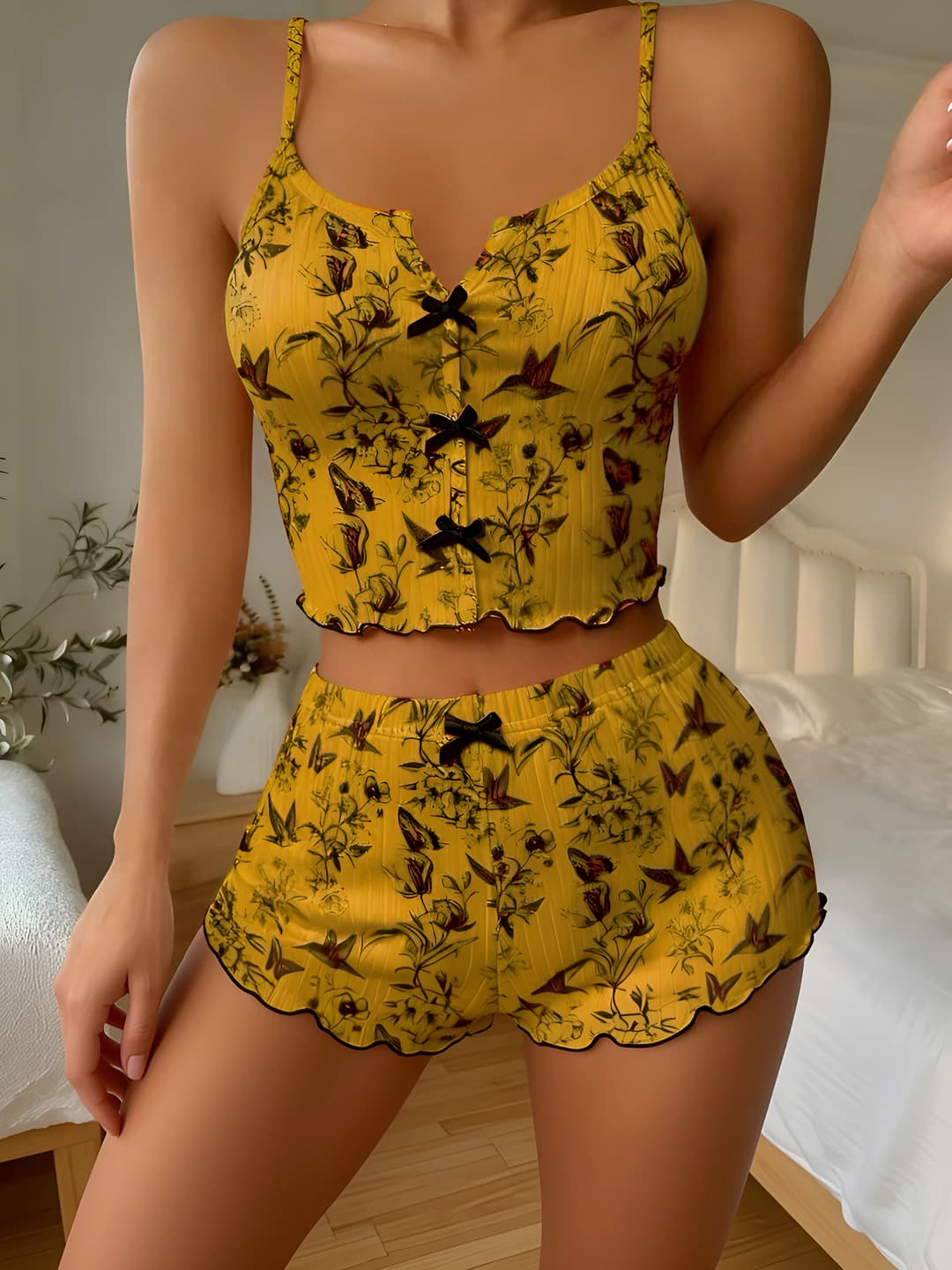 Women's home set: heart-printed contrast color pajama set with front opening, camisole top and shorts