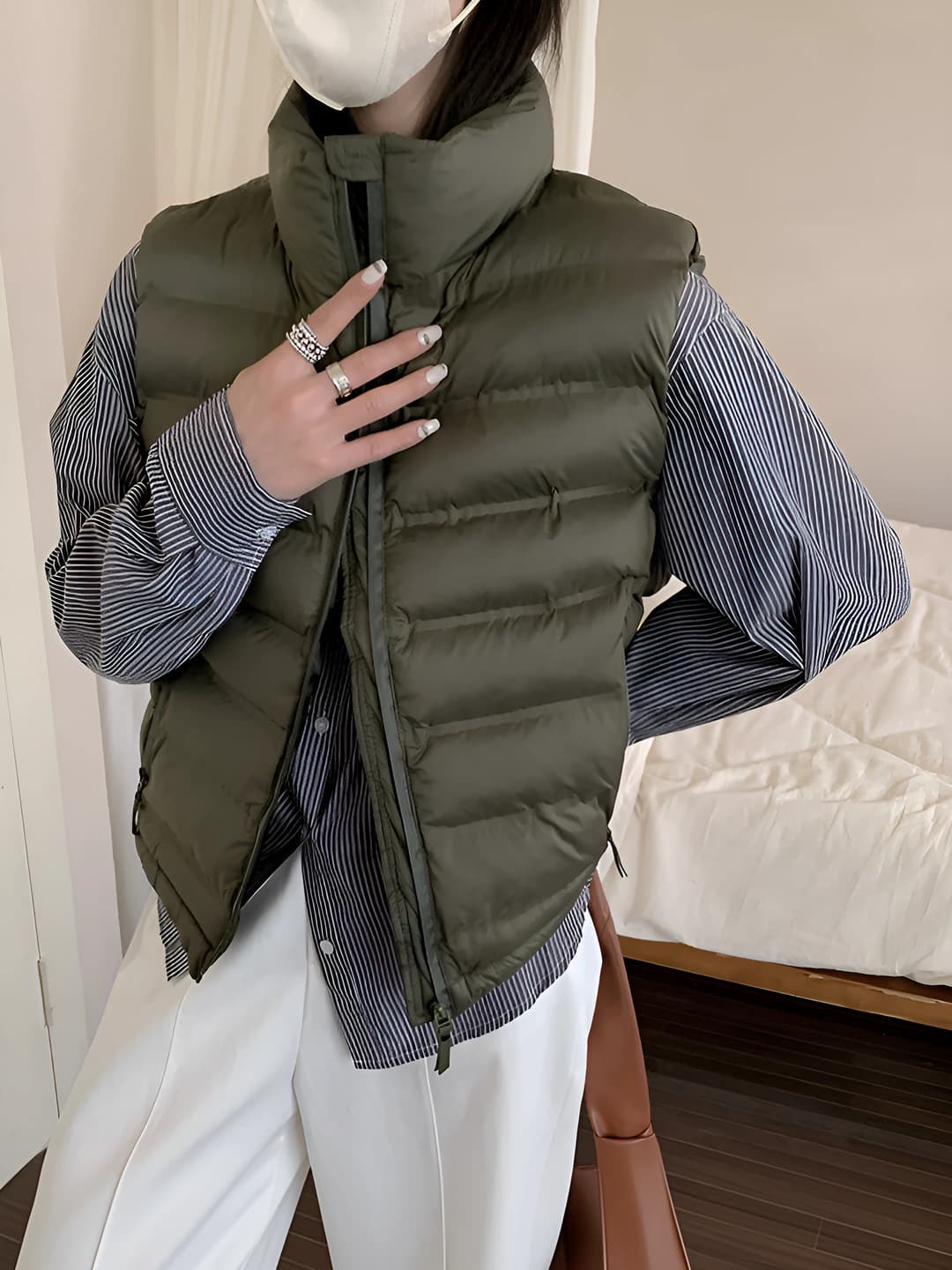 Women's winter warm padded sleeveless vest with stand collar, down-alternative fill, 2026
