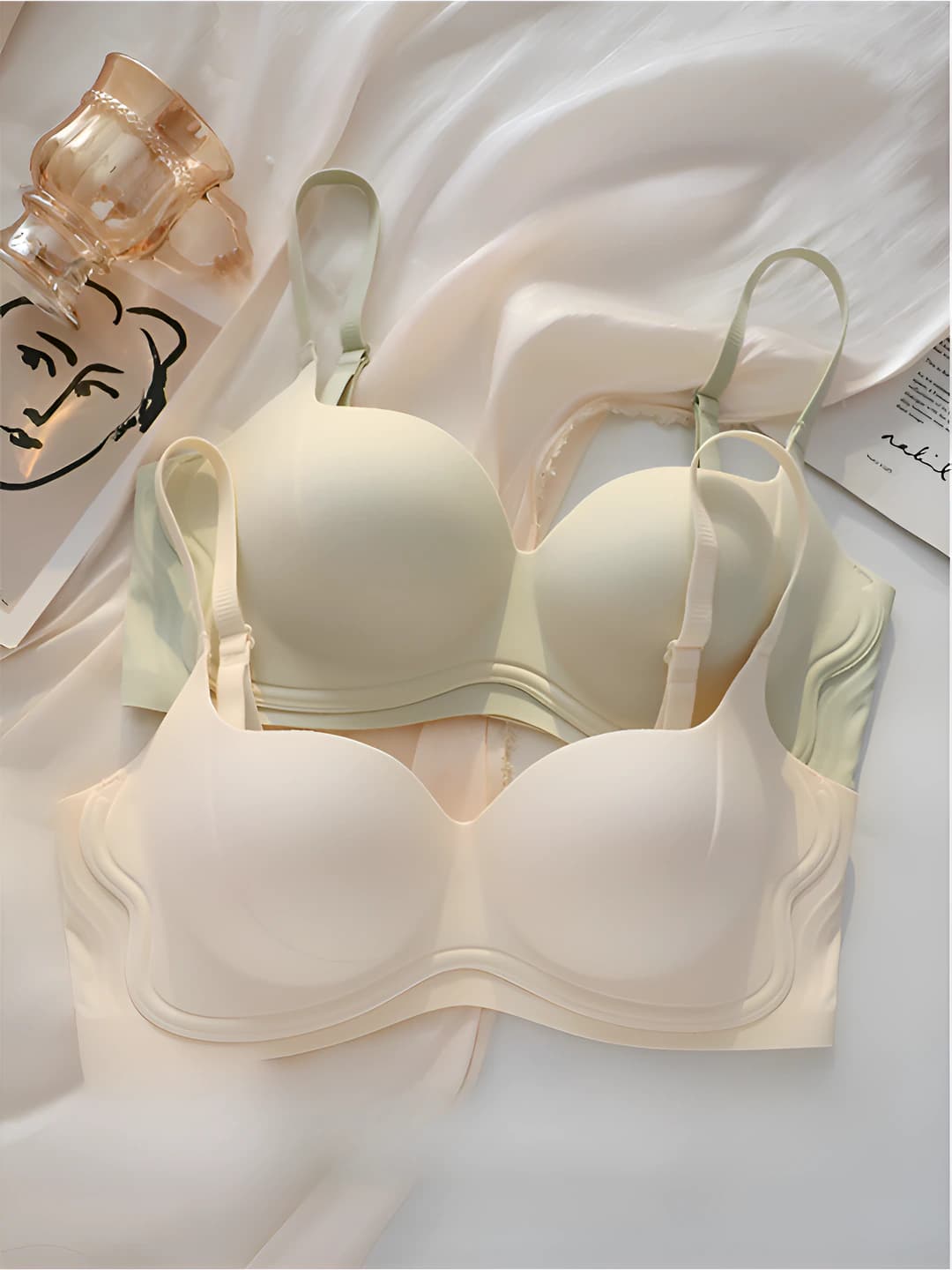 Women's seamless lace bra, tank top style, soft underwire, push-up effect, 2026