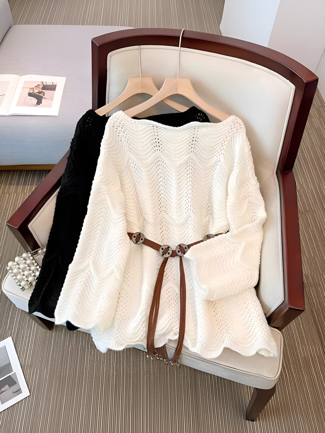 Ayollar uchun kundalik bo'sh (oversize) sviter, uzun yeng, bir rangli, kuz-qish