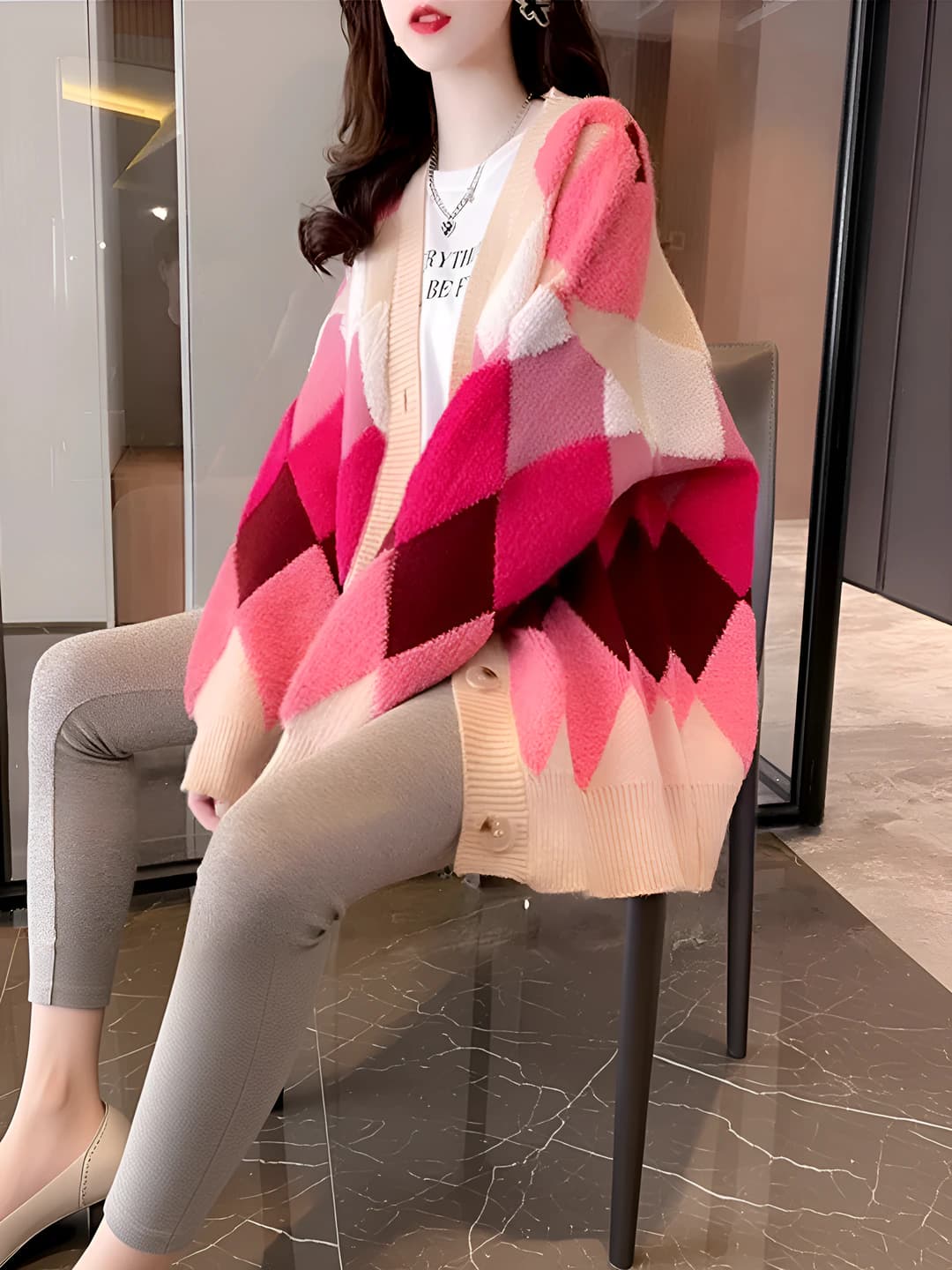 Ayollar uchun trikotaj kardigan, koreys uslubida, bo'sh (oversize) kesim, V-yoqa, uzun yeng, bahor-kuz