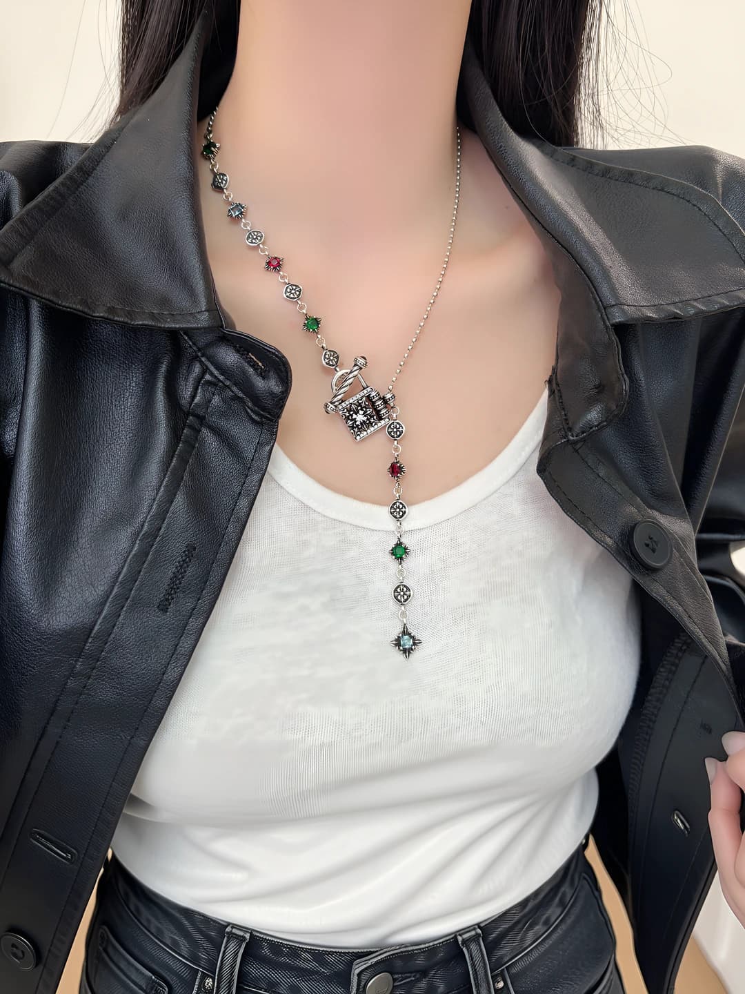 Women's chain necklace with cross and rose, crystal inlay, versatile design