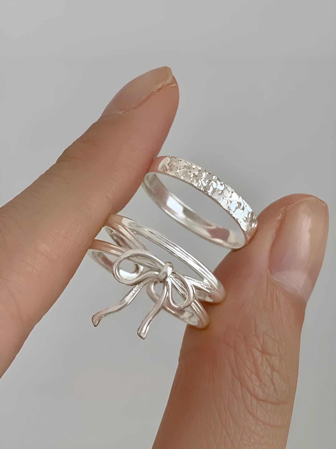 Women's satin ribbon ring, geometric shape, open design