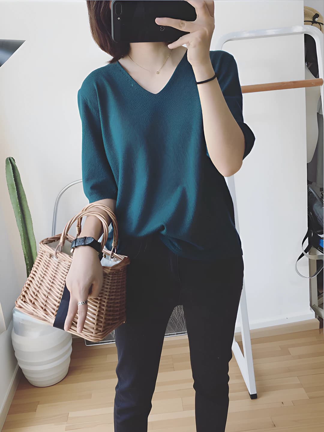 Women's summer Korean style V-neck solid colour loose fit casual slim fit elbow-length sleeve t-shirt