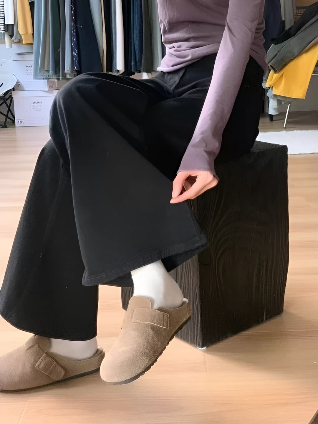 Black plush long pants, Model B