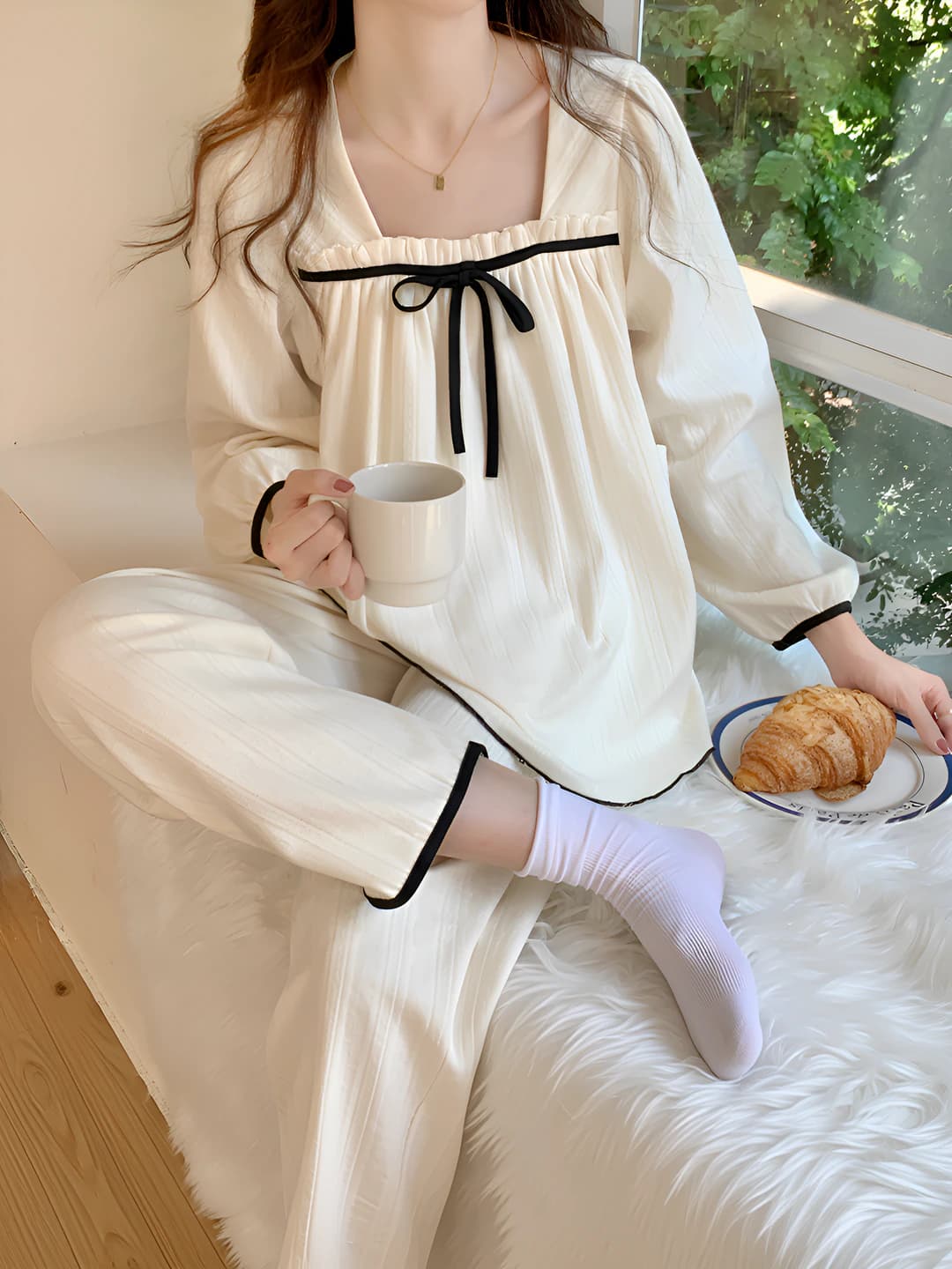 Women's cotton, moisture-wicking and breathable maternity and postpartum nursing set with long sleeves and trousers, for spring-autumn, in sweet and cute style