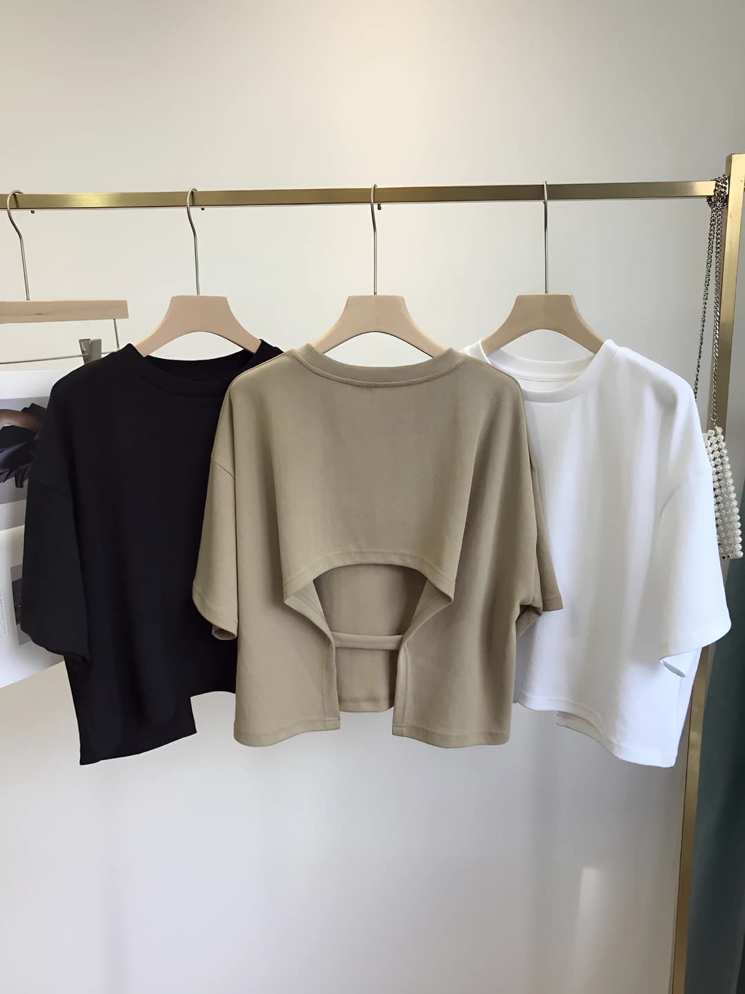 Women's summer crew neck loose fit elbow-length sleeve solid colour backless crop top in Korean style