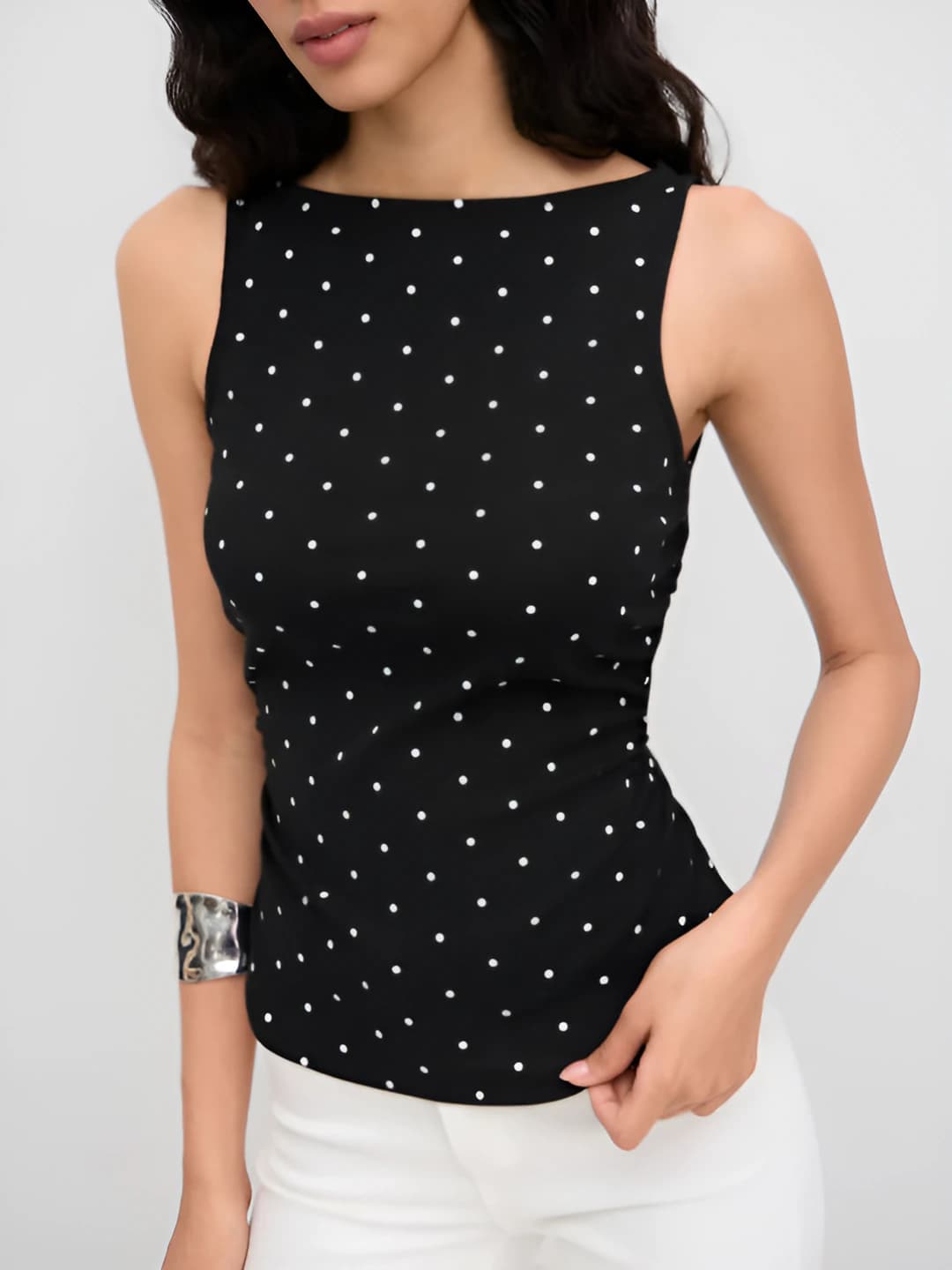 Ayollar uchun yozgi yengsiz polka-dot mayka, retro yoqa, tanaga yopishgan, nozik ko'rsatadigan