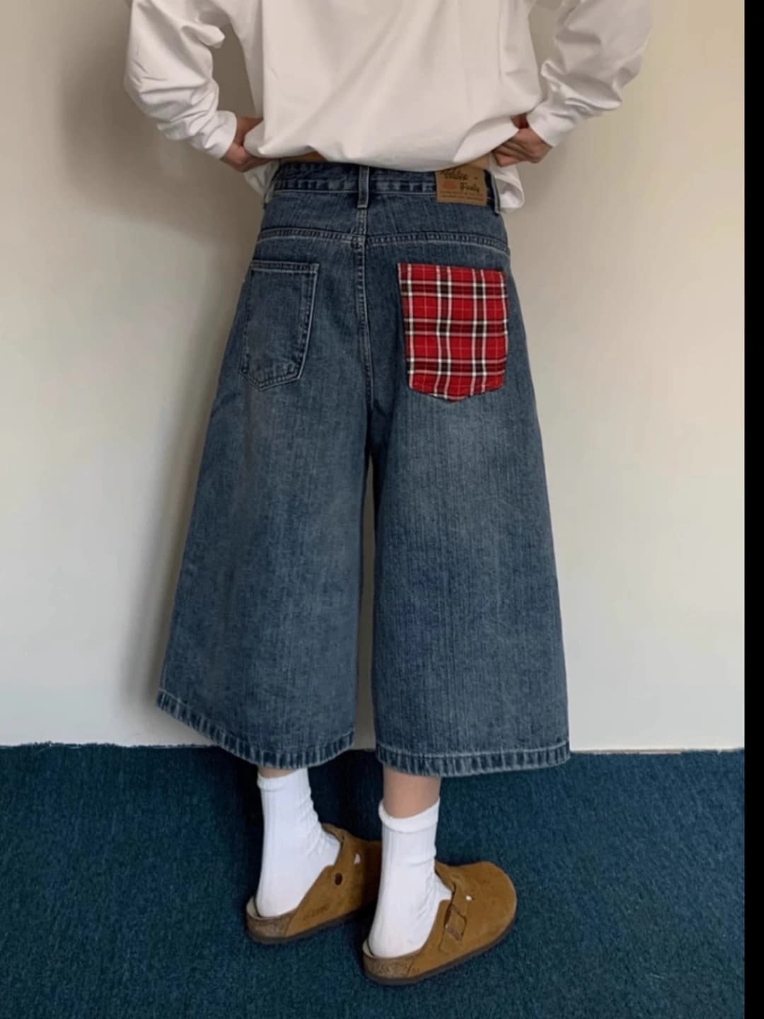 Women's wide and flared jeans: plus size, retro checked, high waist, loose fit straight cut capri trousers