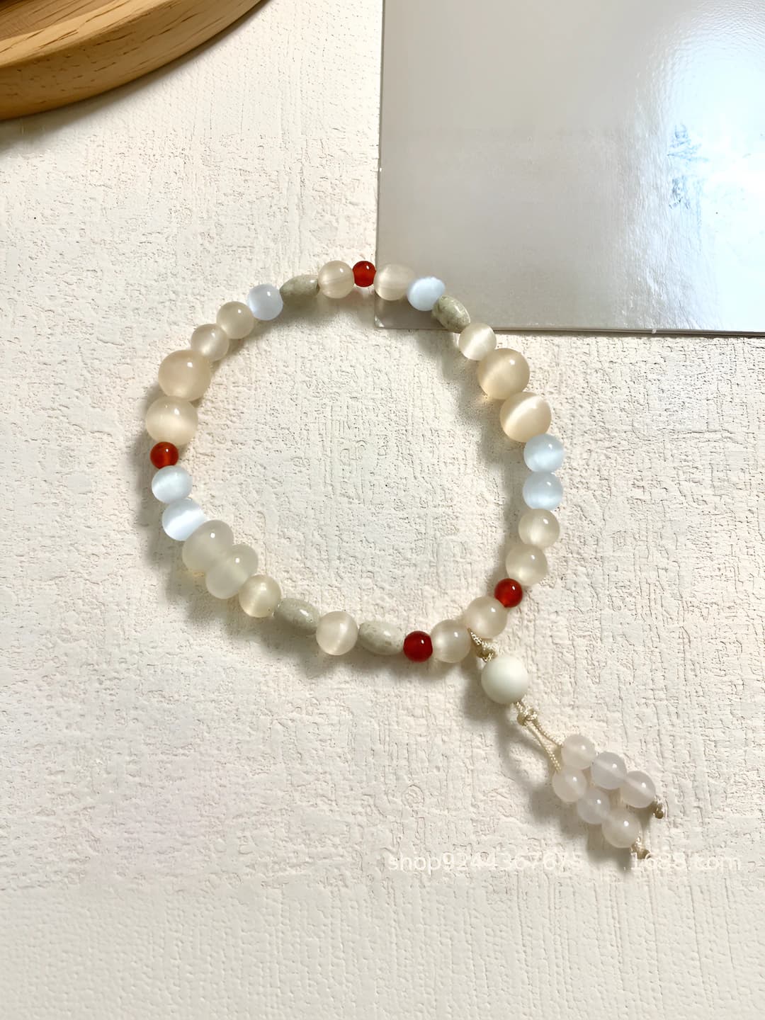 Cat's eye bracelet