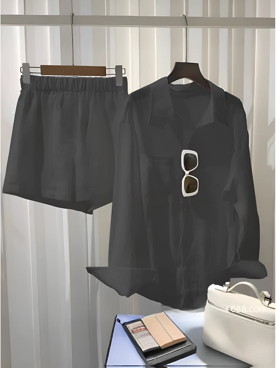 Dark grey set