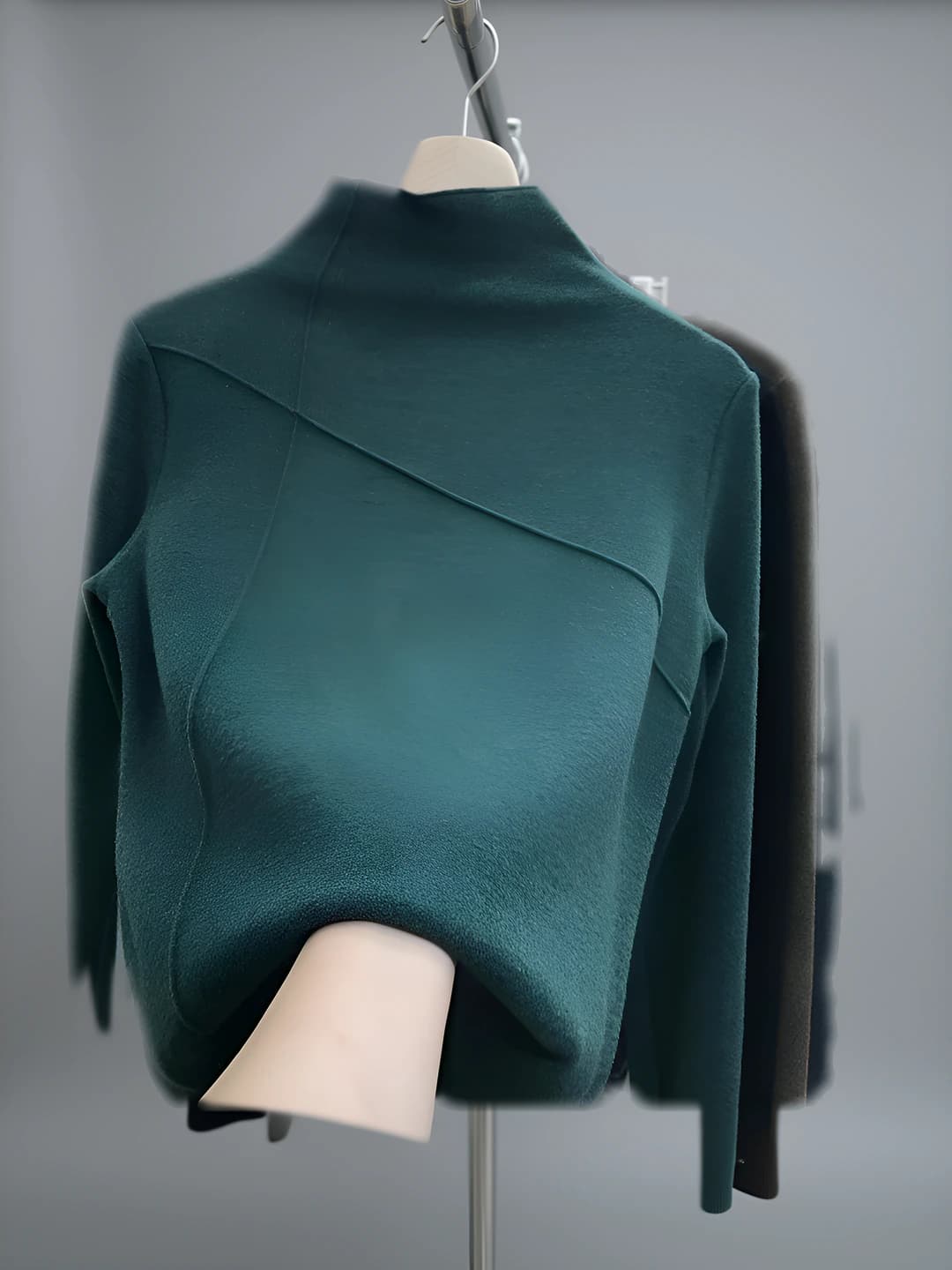 Women's mock neck long-sleeve base top, warm, slim fit, for winter