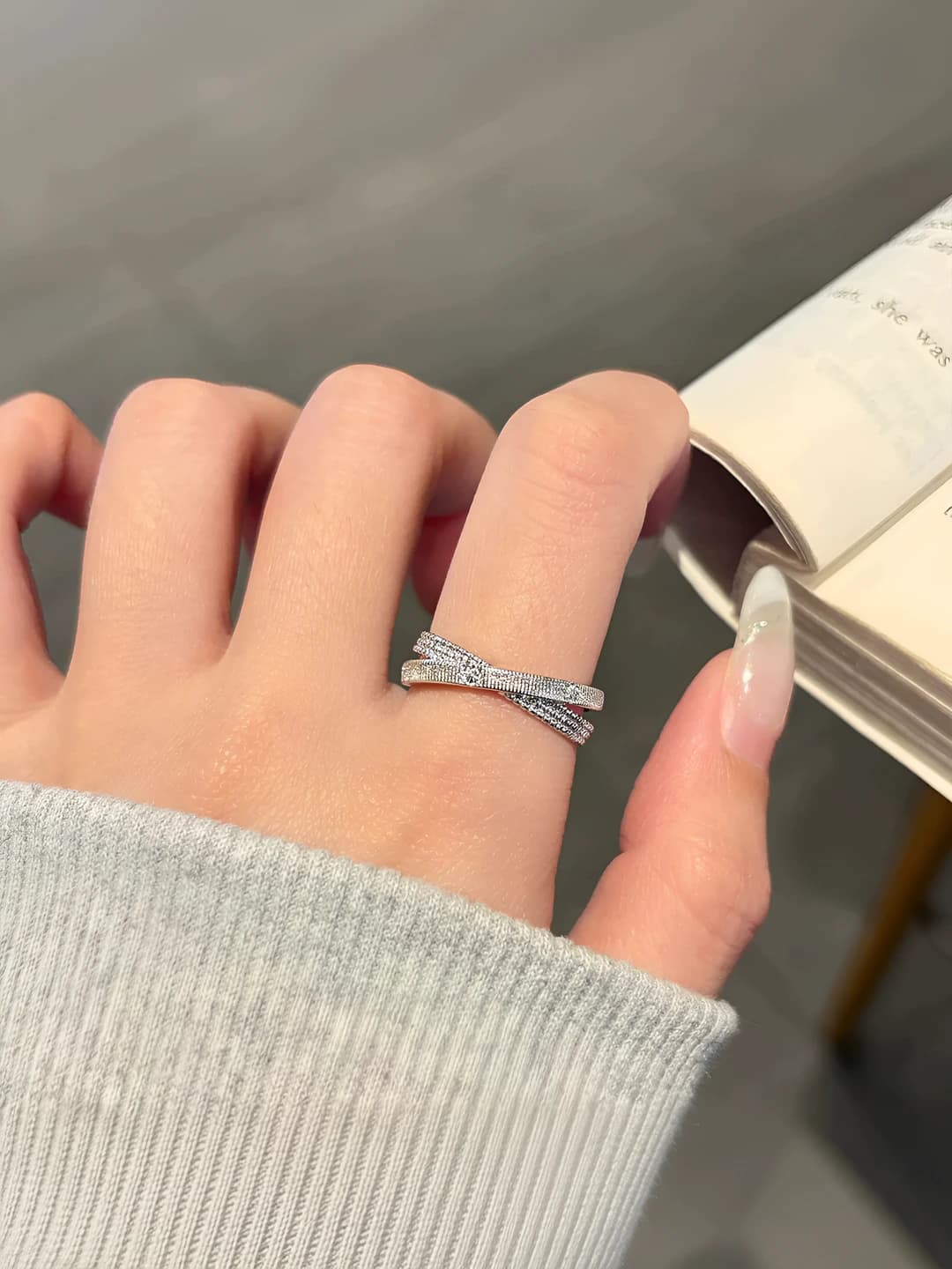 Women's Korean style cross plain ring, copper, circular design element, for office