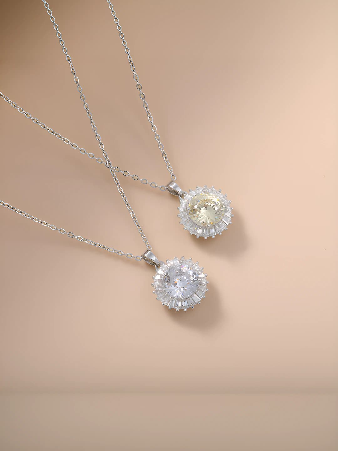 Women's fashionable sunflower pendant necklace, copper, micro-set, platinum plating, nest-cut zircon, sweet style