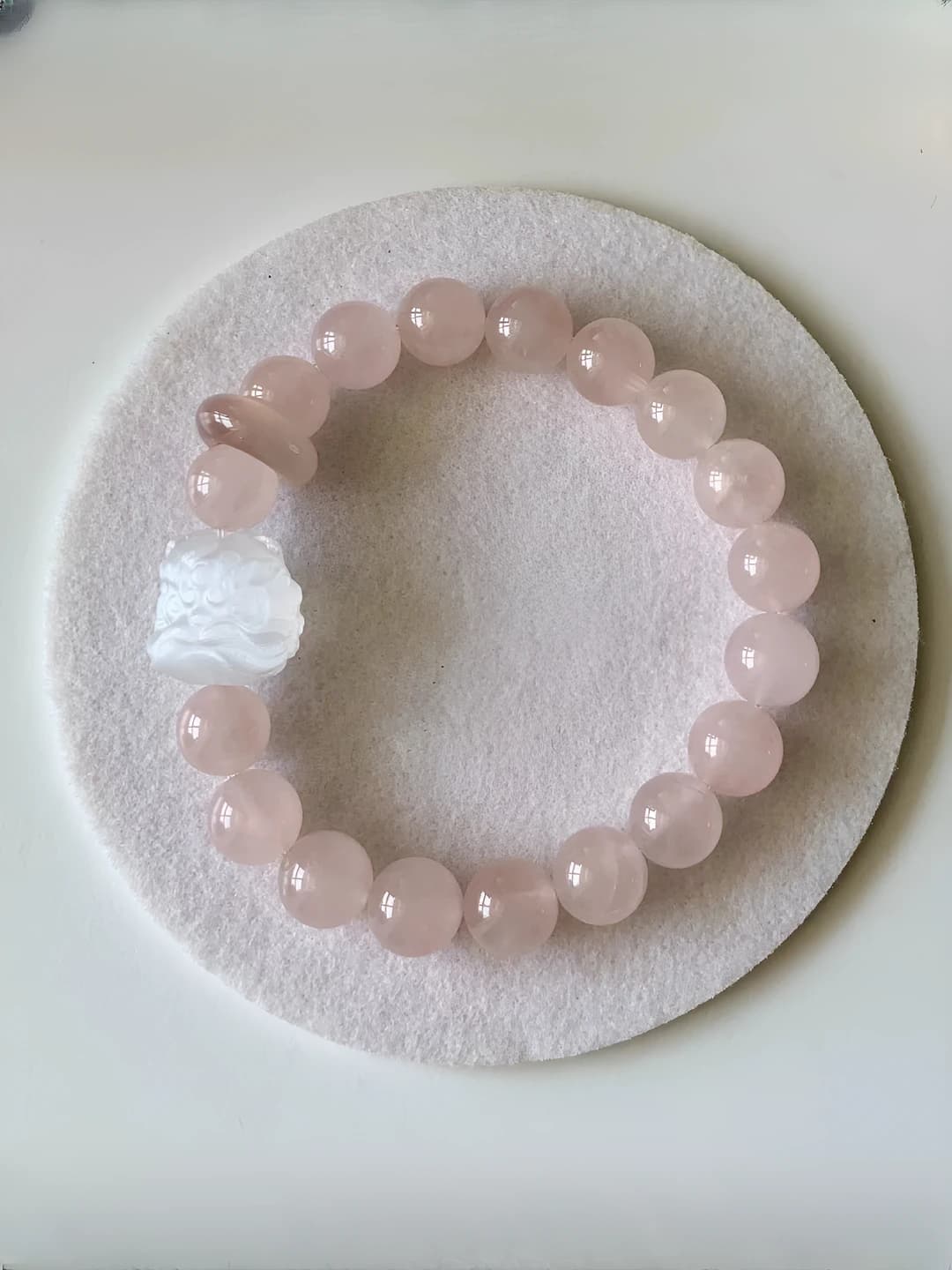 Pink quartz lion