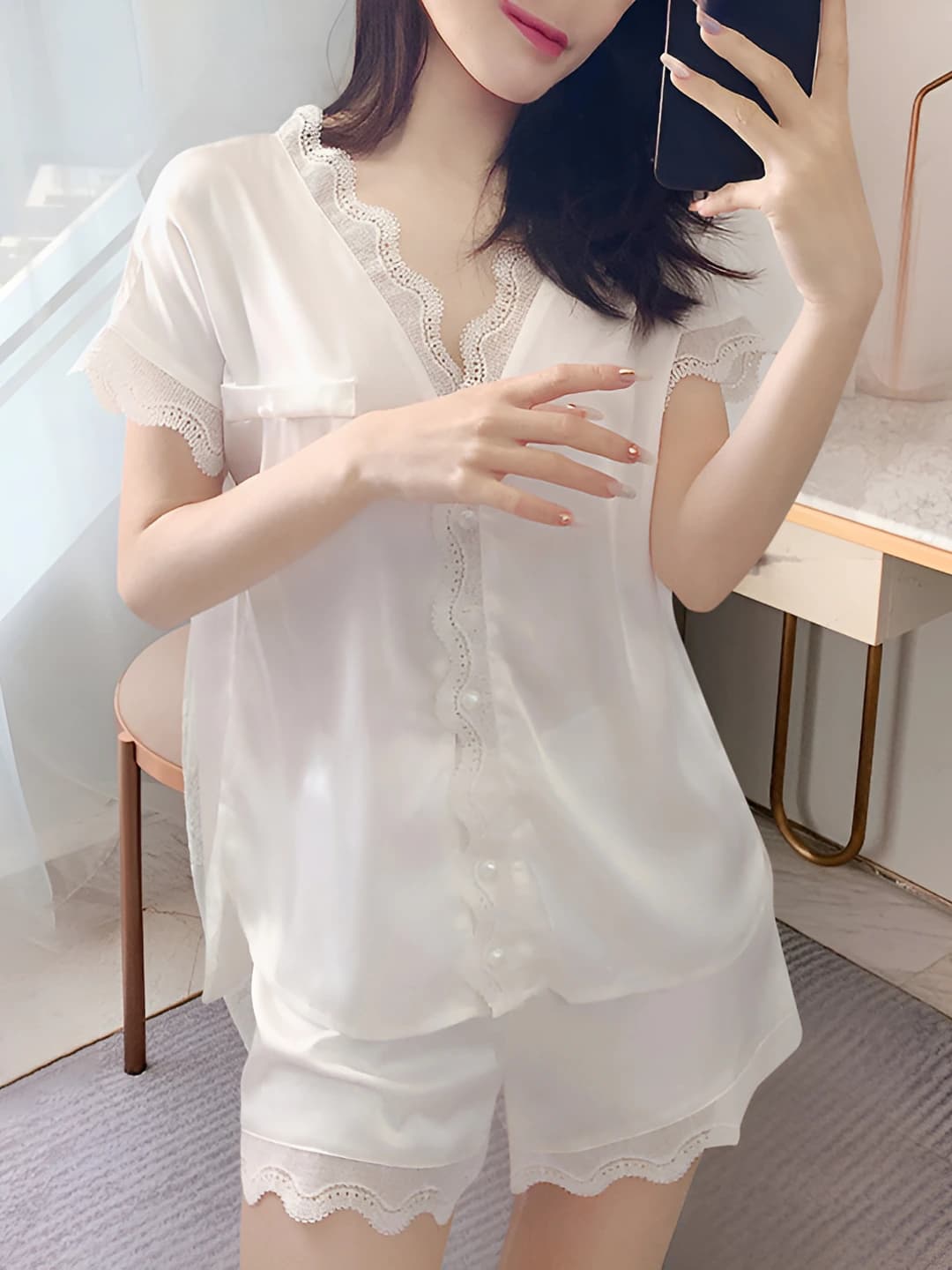 Oq qisqa yuqonli shim