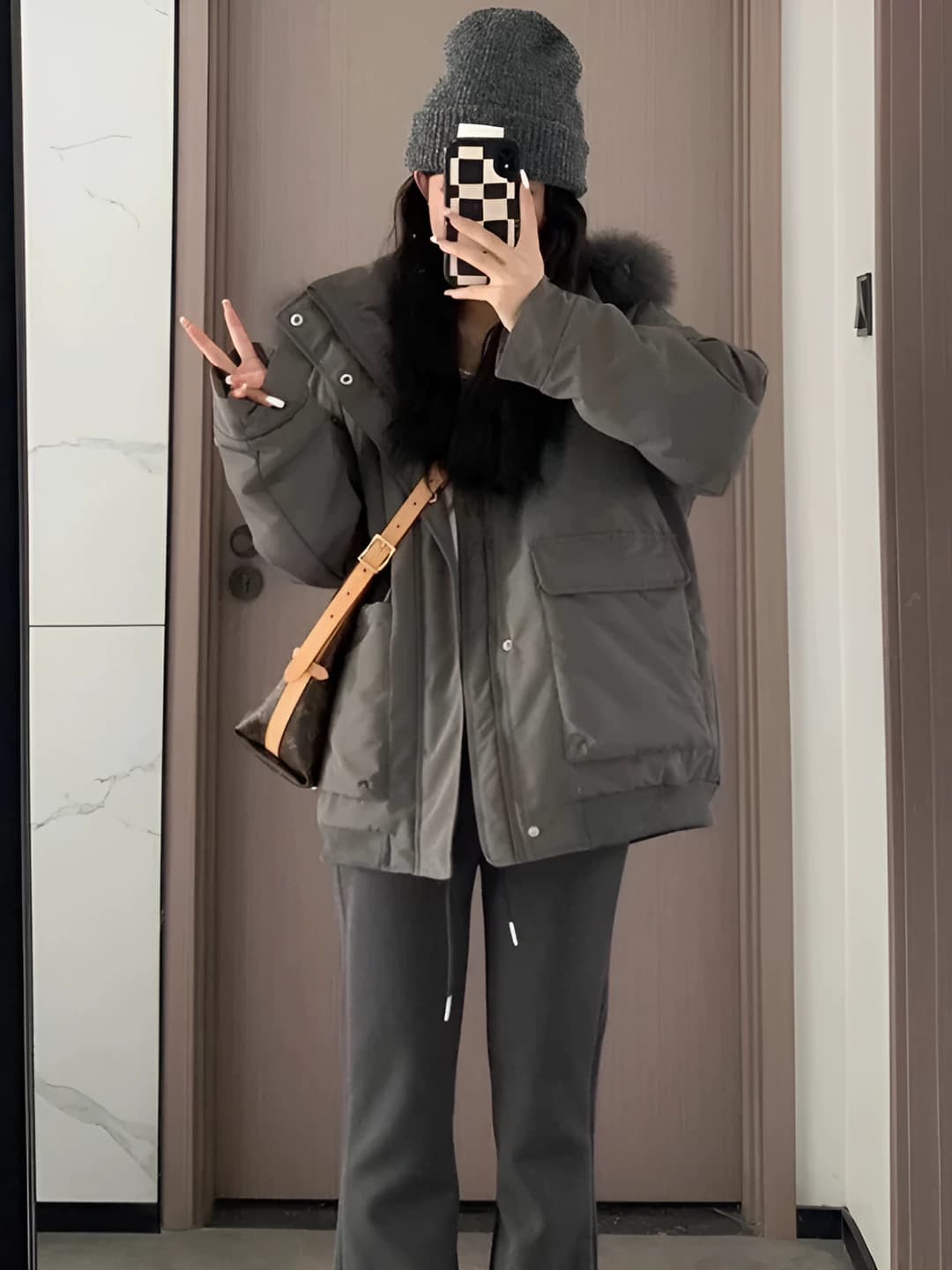 Серый