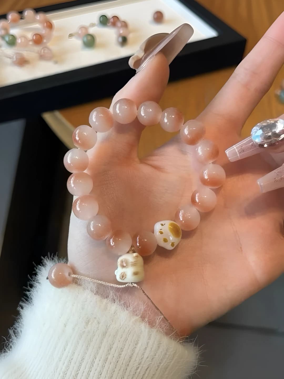 M167 Wild plum cat paw bracelet