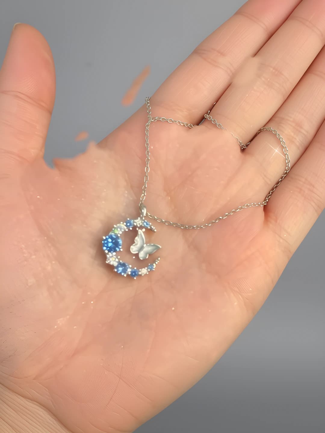 Moon diamond butterfly necklace [Blue diamond]