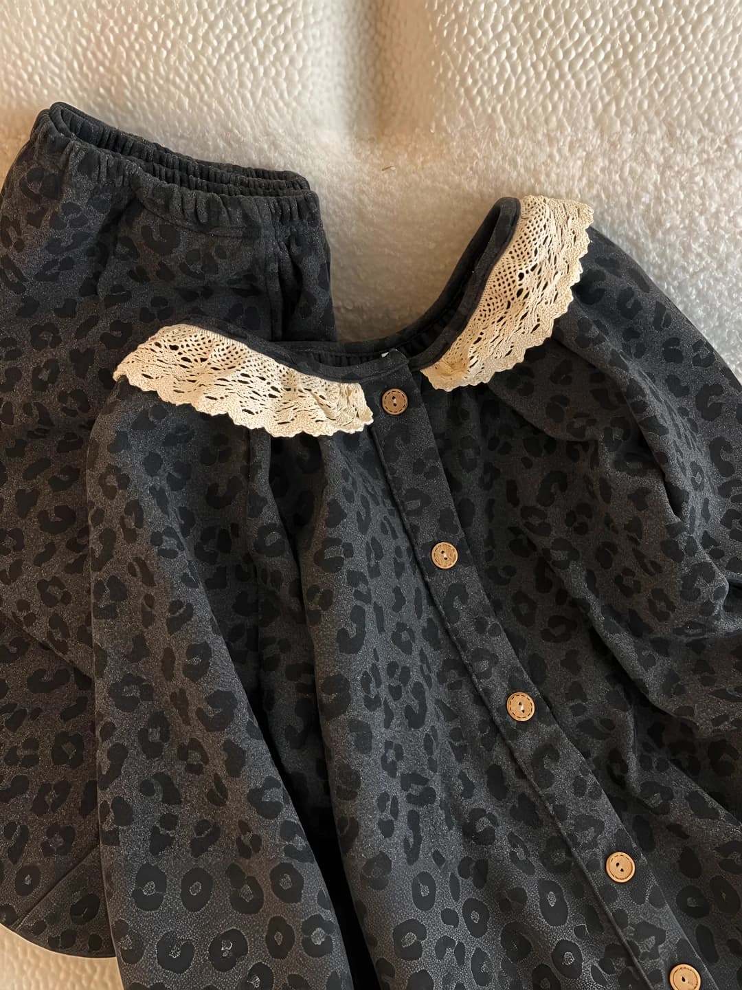 Ayollar uchun kuz-qishgi o'rik naqshli pijama to'plami, dumaloq yoqa, uzun yeng, uzun shim, uy kiyimi