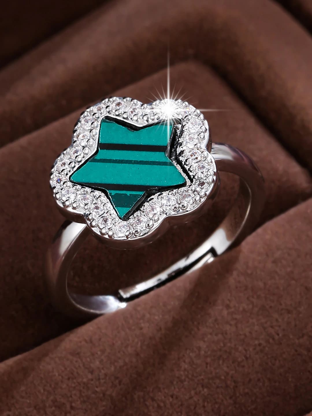 Silver-Green