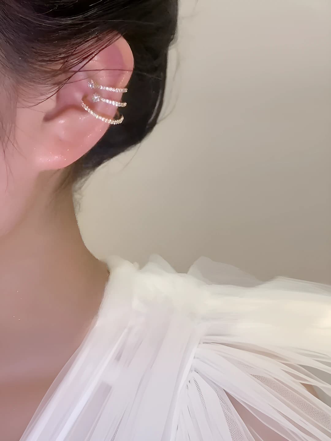 Women's three-layer star-shaped micro zircon ear clips, for pierced ears, mid-luxury