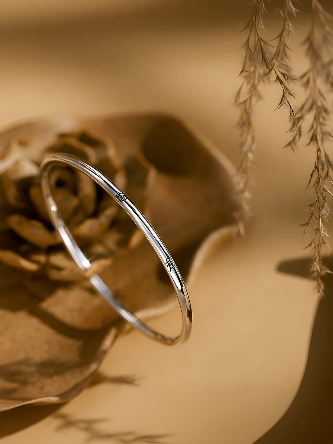 Freedom, polished silver